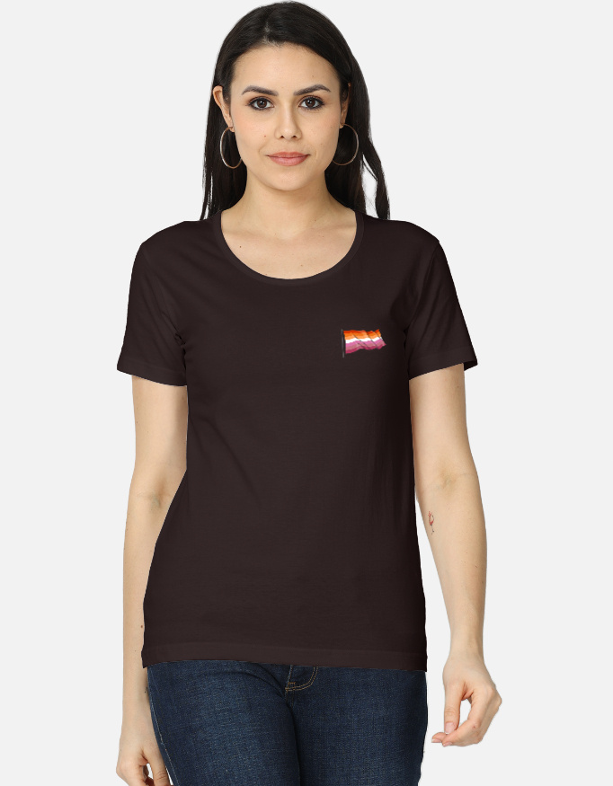 Lesbian Waving Flag Curvy Classic T-Shirt